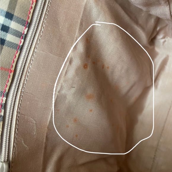 Burberry’s BackPack - Picture 13 of 16